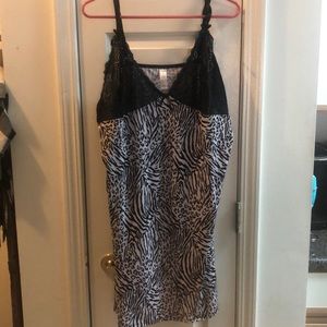 3x Delta Burke pajamas animal prints